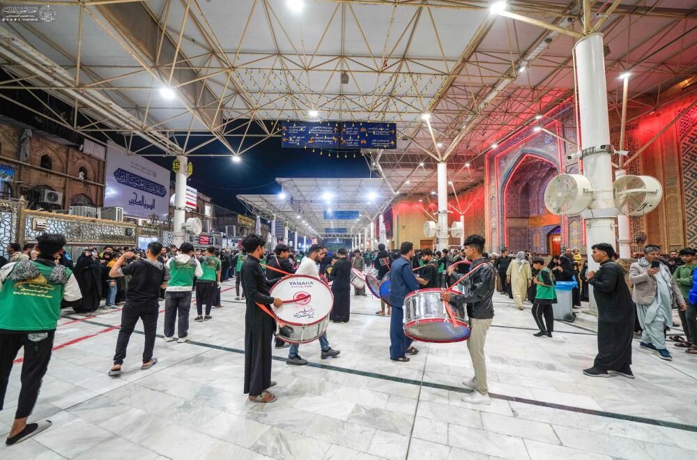 میزبانی حرم مطهر علوی از هیئتهای عزاداری در ایام شهادت حضرت زهرا (س)