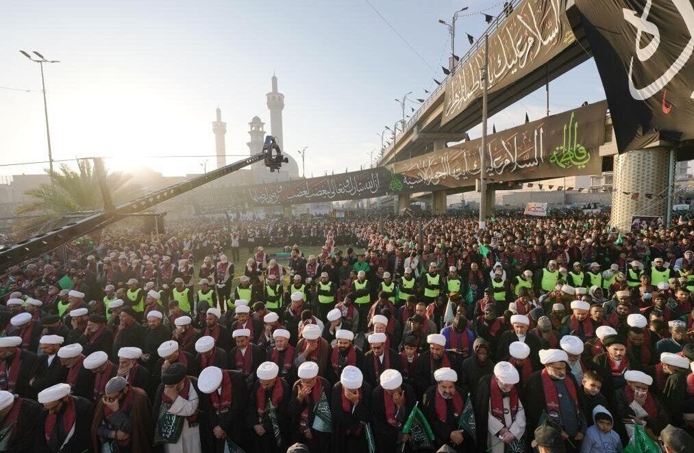 تشییع نمادین پیکر حضرت فاطمه زهرا (س) در نجف اشرف