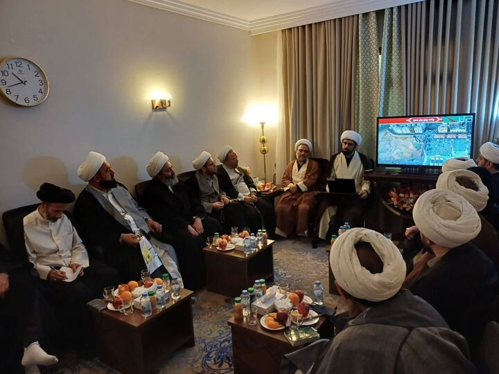 لزوم هدایت معنوی زائران توسط روحانیون کاروان‌ها