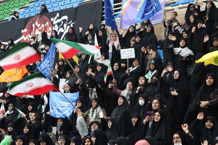 رزمایش بزرگ اقتدار بسیجیان در رشت برگزار شد