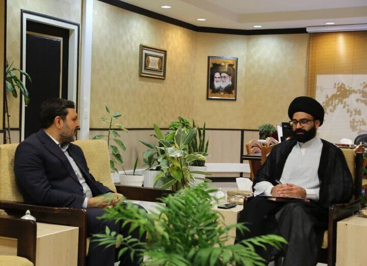 شخصیت چندبعدی شهید دستغیب نیازمند روایت جامع است