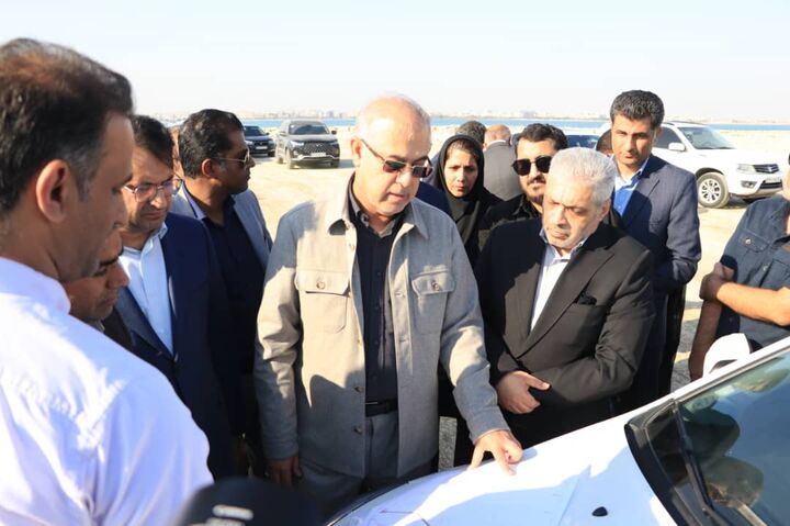 بازدید استاندار هرمزگان از پروژه‌های عمرانی بندرعباس