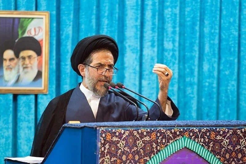 آینده از آن ملت بزرگ ایران است/ وظیفه همه امروز وحدت و پرهیز از اختلاف است