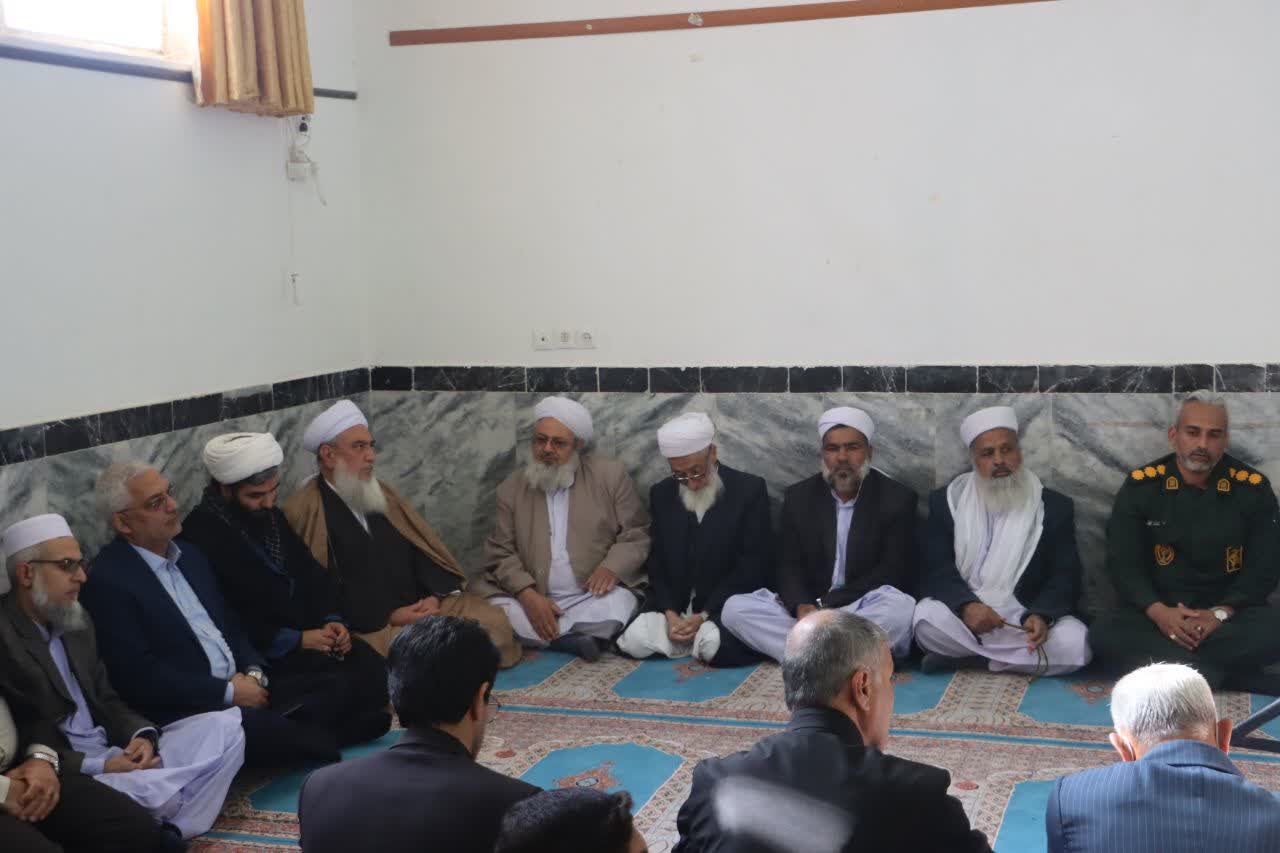 انقلاب اسلامی با ایمان ملت بیمه شده و دشمنان را ذلیل کرده است