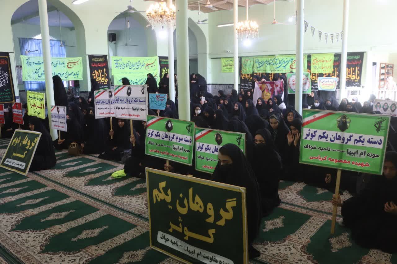 انقلاب اسلامی با ایمان ملت بیمه شده و دشمنان را ذلیل کرده است