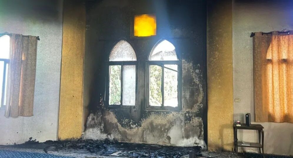 شهرک‌نشینان صهیونیست، مسجدی در غرب سلفیت را به آتش کشیدند
