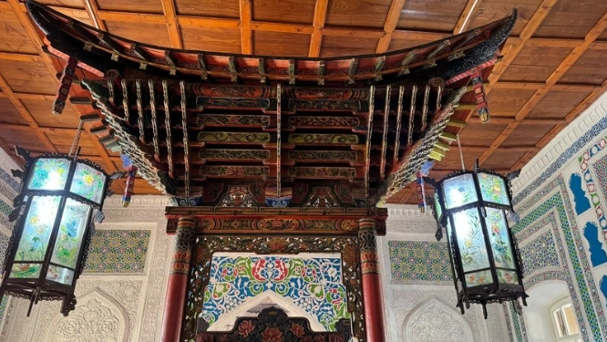 مسجد مرکزی جارکنت قزاقستان؛ یادگار شگفت‌انگیز معماری شرقی در قلب راه ابریشم