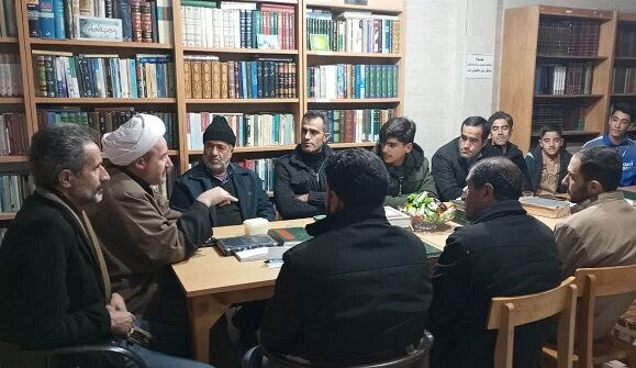 انس با کتاب؛ ابزار کارآمد برای تربیت جوان متعهد