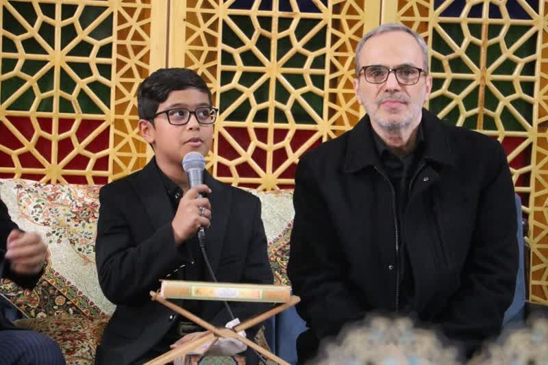 برگزاری محفل انس با قرآن و تجلیل از مقامآوران قرآنی دانشگاه علوم پزشکی کاشان