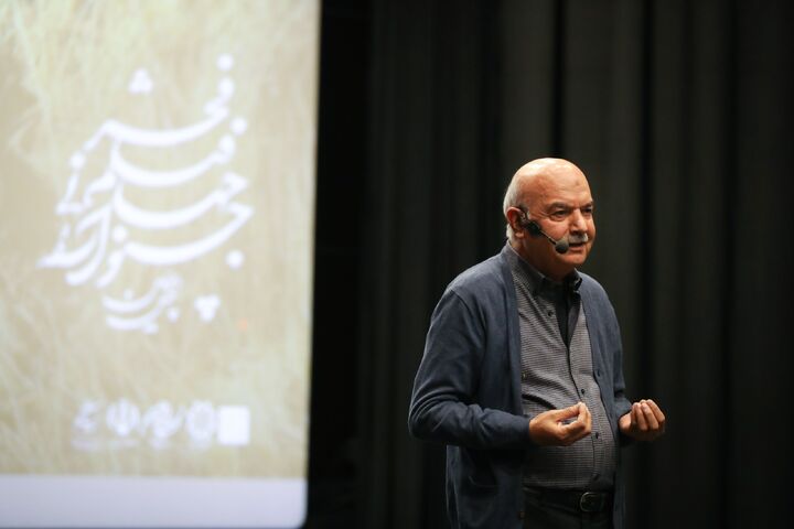 ایرج طهماسب: هنرمند از کوچک‌ترین جزئیات، روایت بزرگ می‌سازد