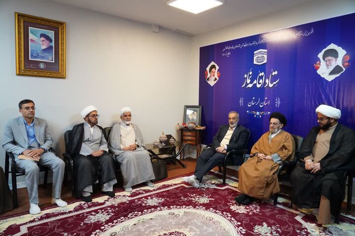 نماز محور امنیت، تربیت و تعالی اجتماعی است