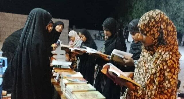 نمایشگاه کتاب فاطمی در مسجد روستای گزشهنه برگزار شد