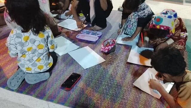 نمایشگاه کتاب فاطمی در مسجد روستای گزشهنه برگزار شد