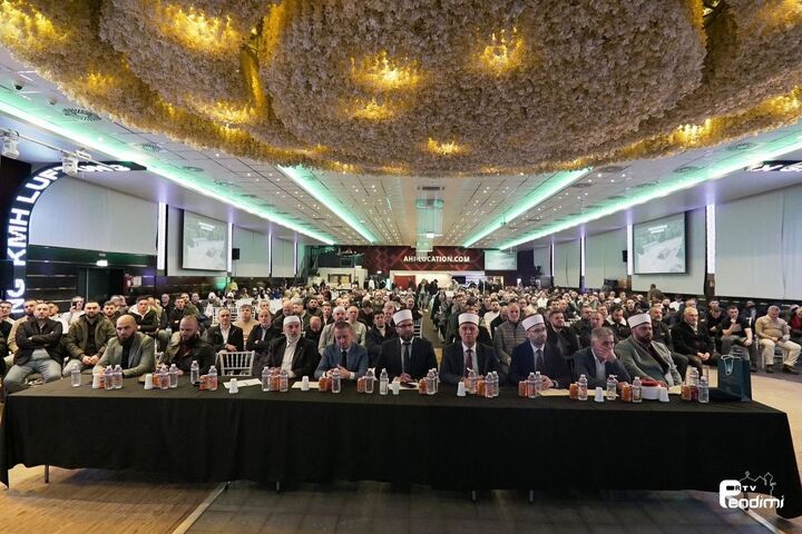 جمع آوری نیم میلیون یورو برای ساخت مسجد جدید در رویداد خیریه آلمان