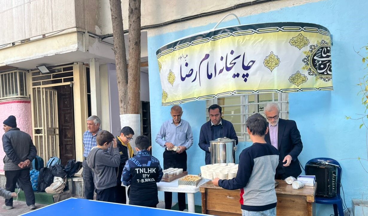 از نذر نان تا دوخت چادر رایگان در چهارشنبههای امامرضایی