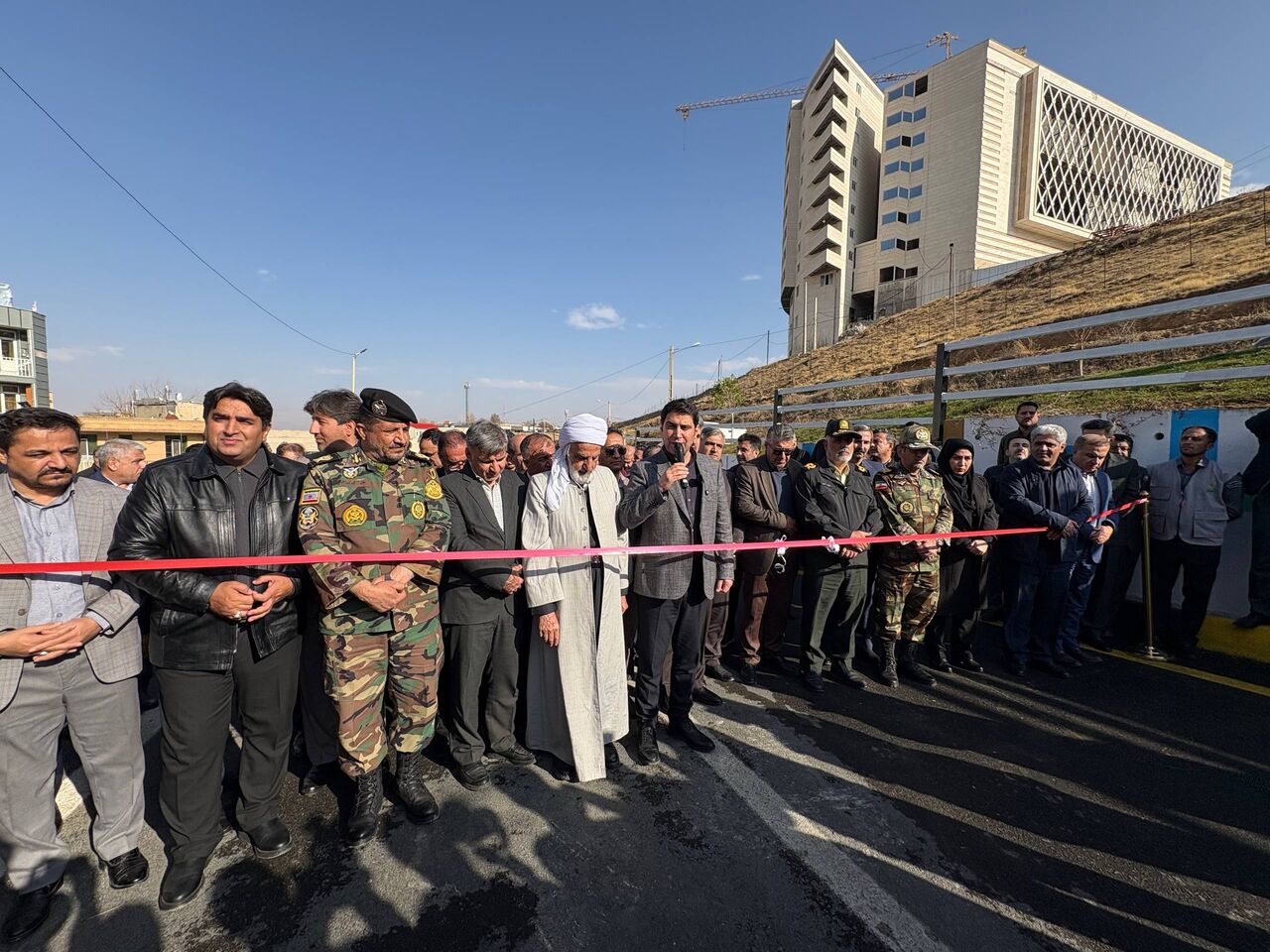 افتتاح تقاطع غیرهمسطح «تکیه ـ چمن»؛ گامی بلند در کاهش ترافیک سنندج