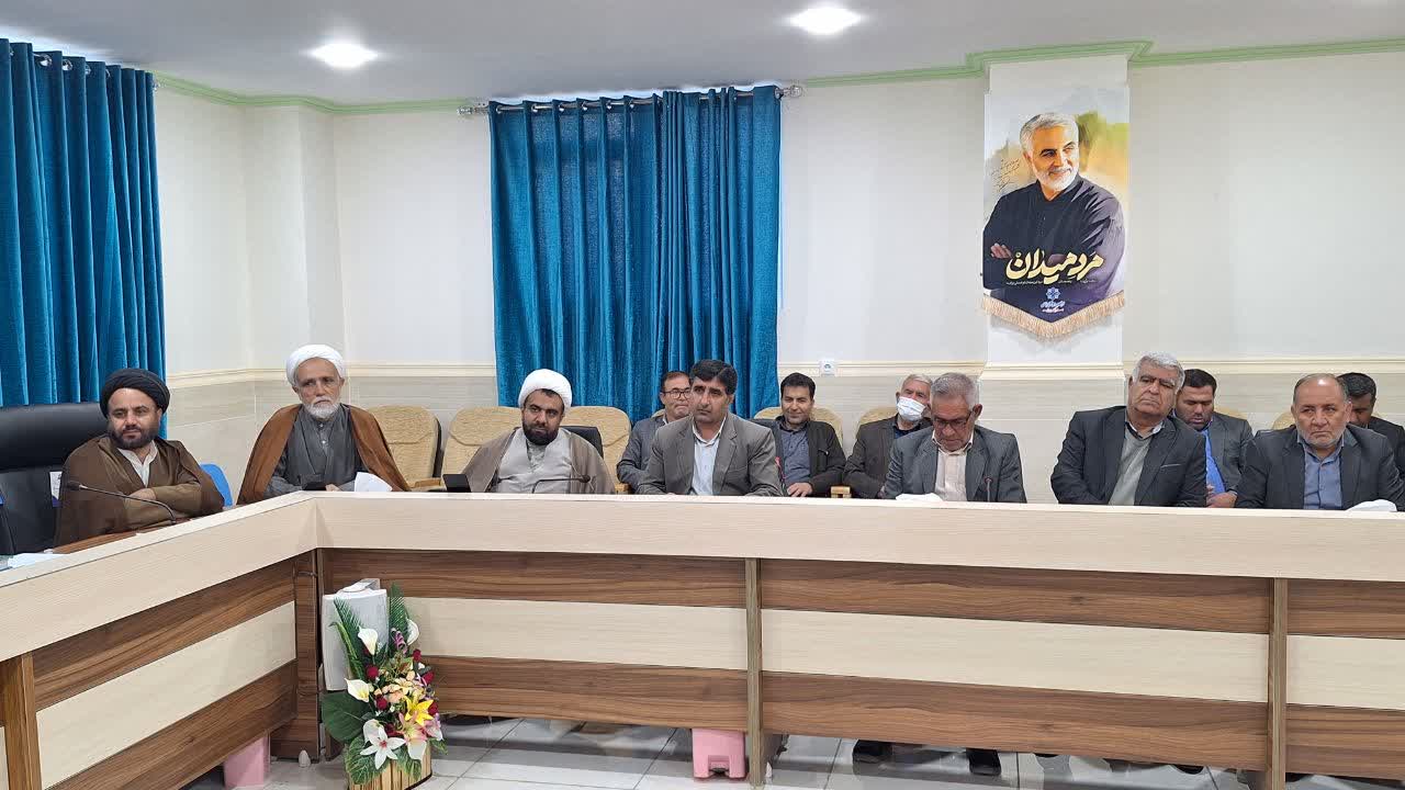 برگزاری نماز جمعه به جامعه عزت می‌دهد