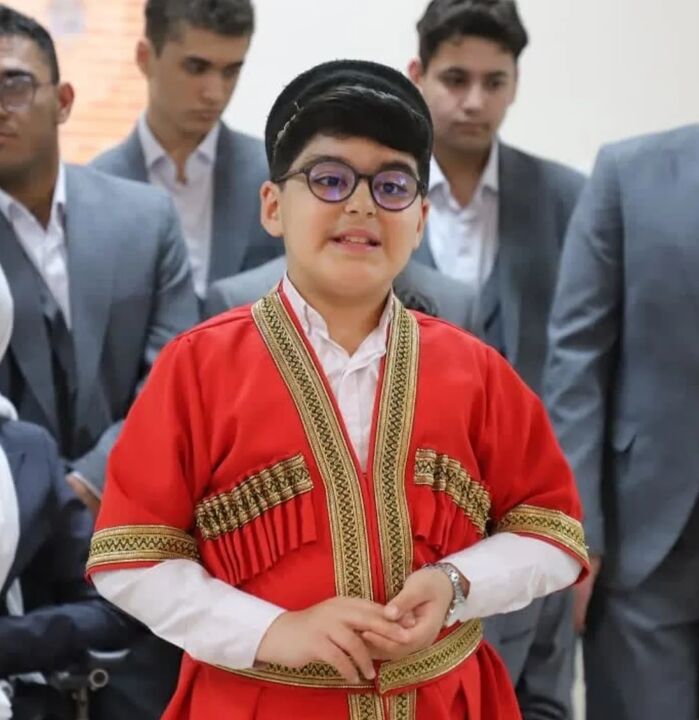 درخشش نوجوان مسجدی در صحنه هنر؛ یاسین اصغری از شبستان مسجد علی شهید تا جشنواره‌های هنری کشور