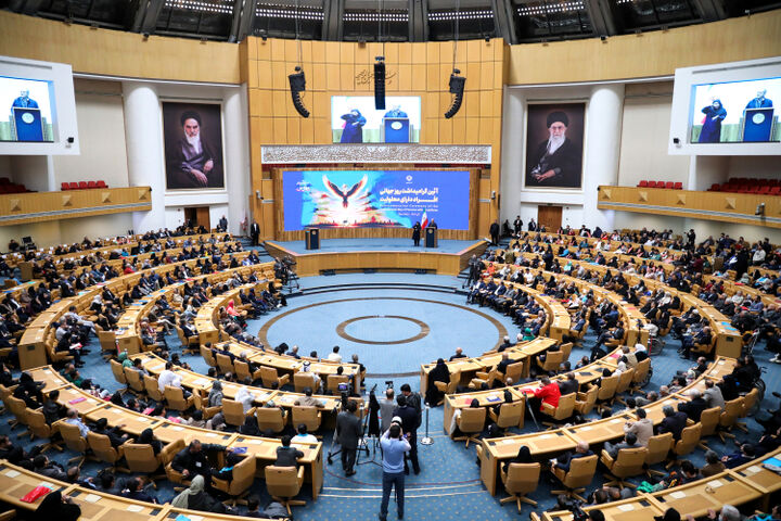 نباید مردم را به خودی و غیرخودی تقسیم کرد/ تلاش دولت برای بسیج مردمی در طرح محله‌محوری