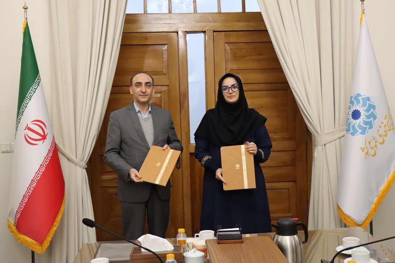 امضای تفاهم‌نامه نهاد کتابخانه ها با موسسه استنادی و پایش علم و فناوری جهان اسلام