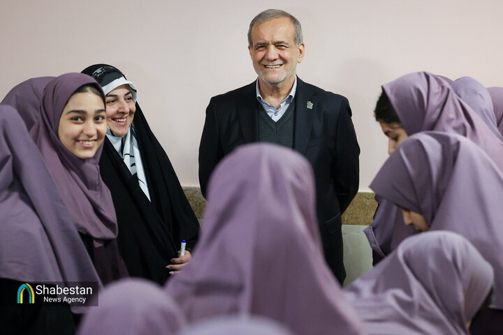 آغاز فعالیت آزمایشی کلاس‌های هوشمند با حضور رییس جمهور