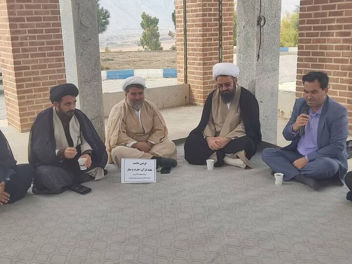 تربیت نوجوانان با نور قرآن و آرامش نماز