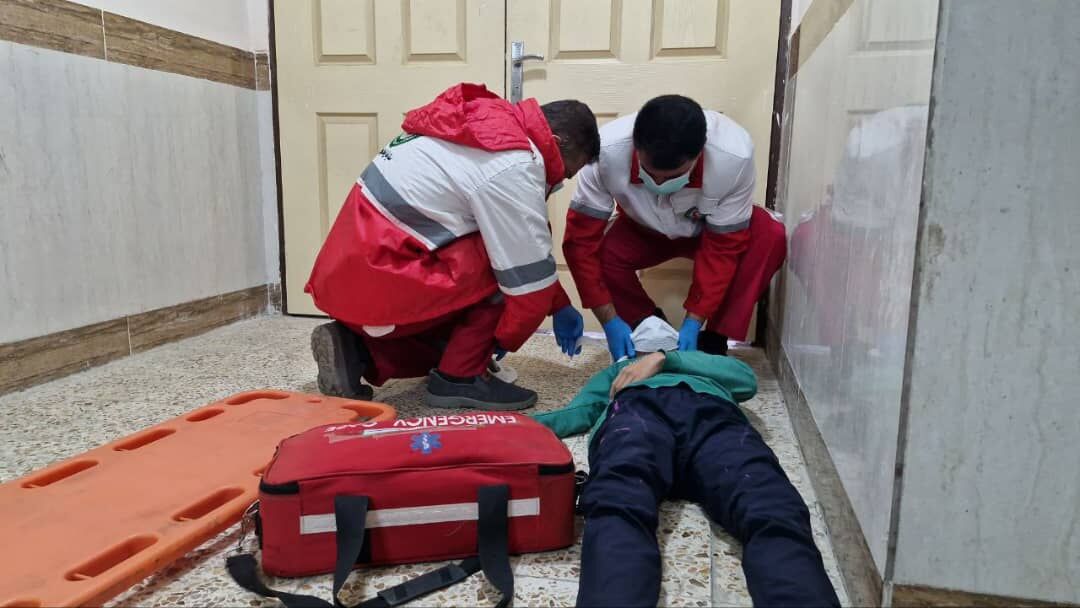 برگزاری مانور ایمنی زلزله در مدارس کردستان با همکاری جمعیت هلال‌احمر