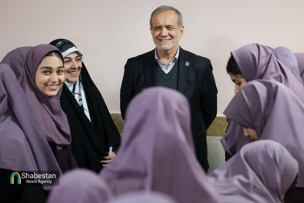 آغاز فعالیت آزمایشی کلاس‌های هوشمند با حضور رییس جمهور