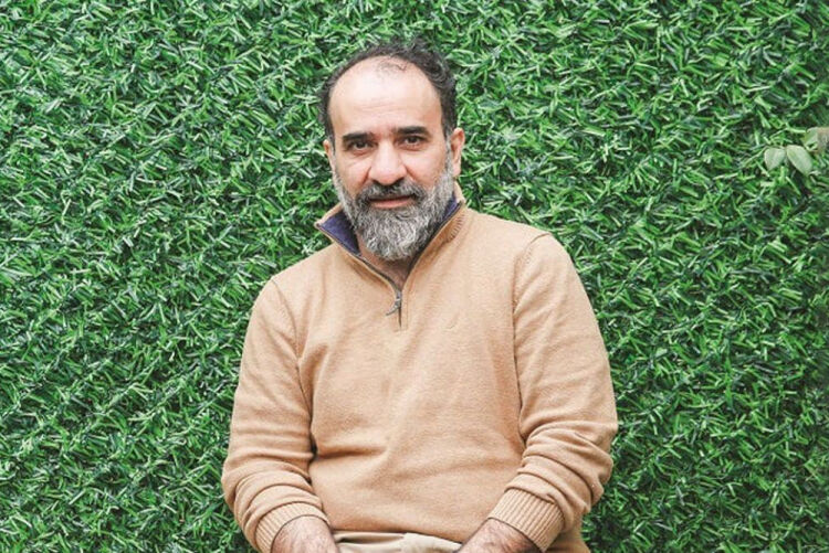 دکتر پزشکیان به عیادت رضا امیرخانی رفت