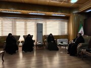 وزیر راه و شهرسازی از خانواده سه شهید زنجانی تجلیل کرد