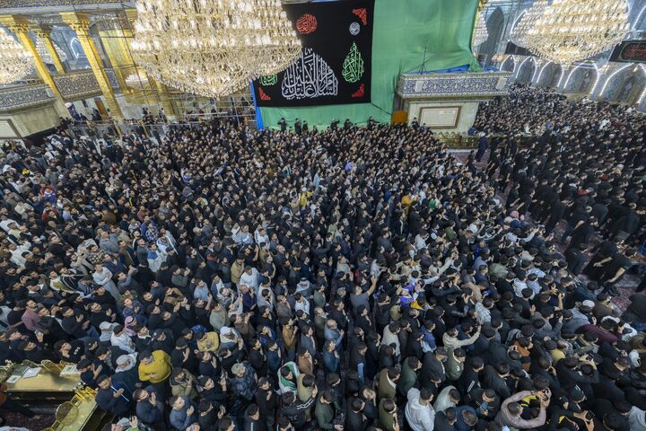 برگزاری مجلس سوگواری وفات حضرت ام‌البنین (ع) در صحن مطهر عباسی