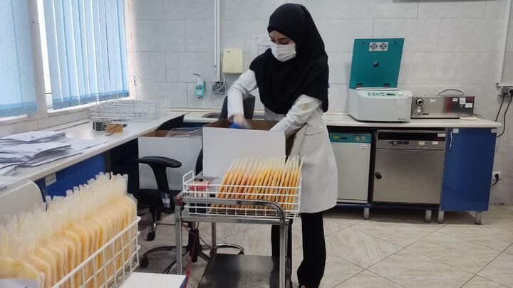 آماده‌سازی و ارسال ۱۸۸۰ واحد پلاسما از ساوه به سردخانه مرکزی اراک برای فرآوری دارویی