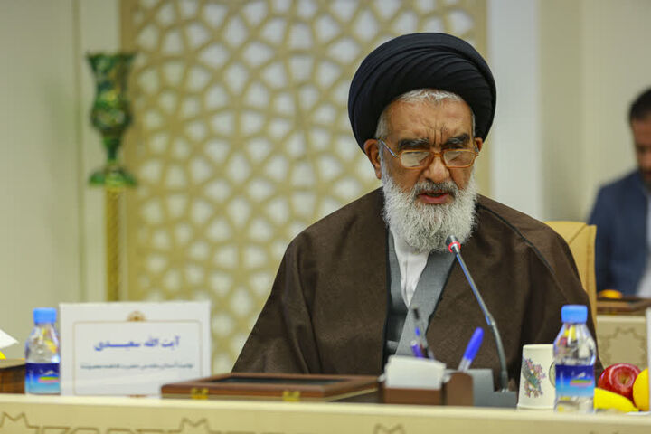 بقاع متبرکه باید مواضع روشن و به‌روز در رویدادهای جهان اسلام داشته باشد