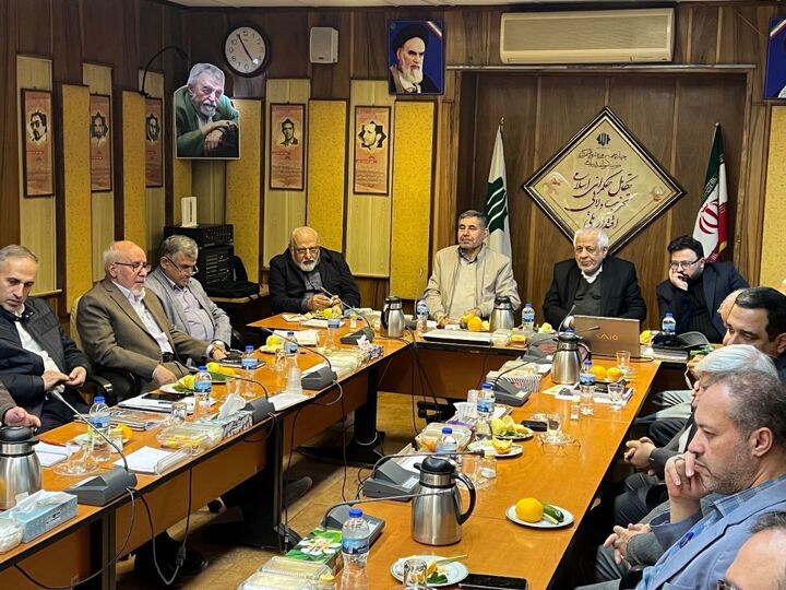 دولت از ظرفیت احزاب برای حل مشکلات استفاده کند