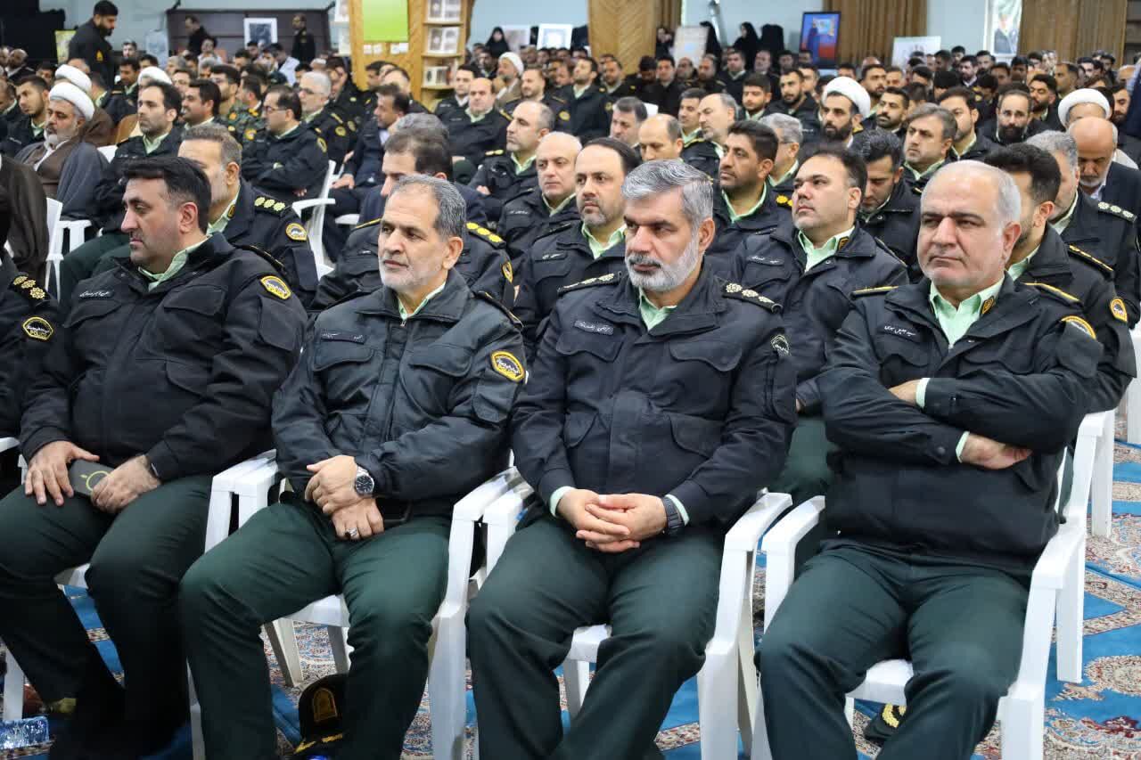 نهجالبلاغه پس از قرآن، بهترین کتاب زندگی است / نهجالبلاغه؛ کتاب وحدت تفکر اسلامی