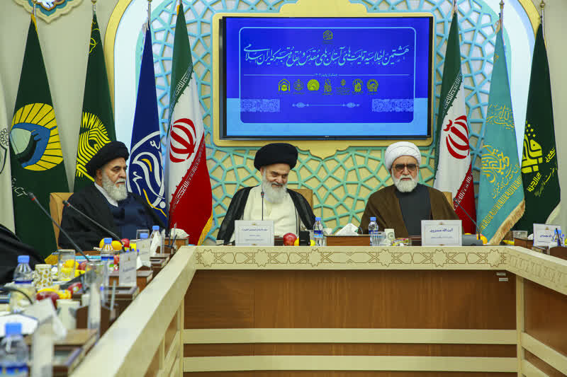 فضای پیرامونی حرم‌ها باید درشأن معنوی اماکن مقدس باشد