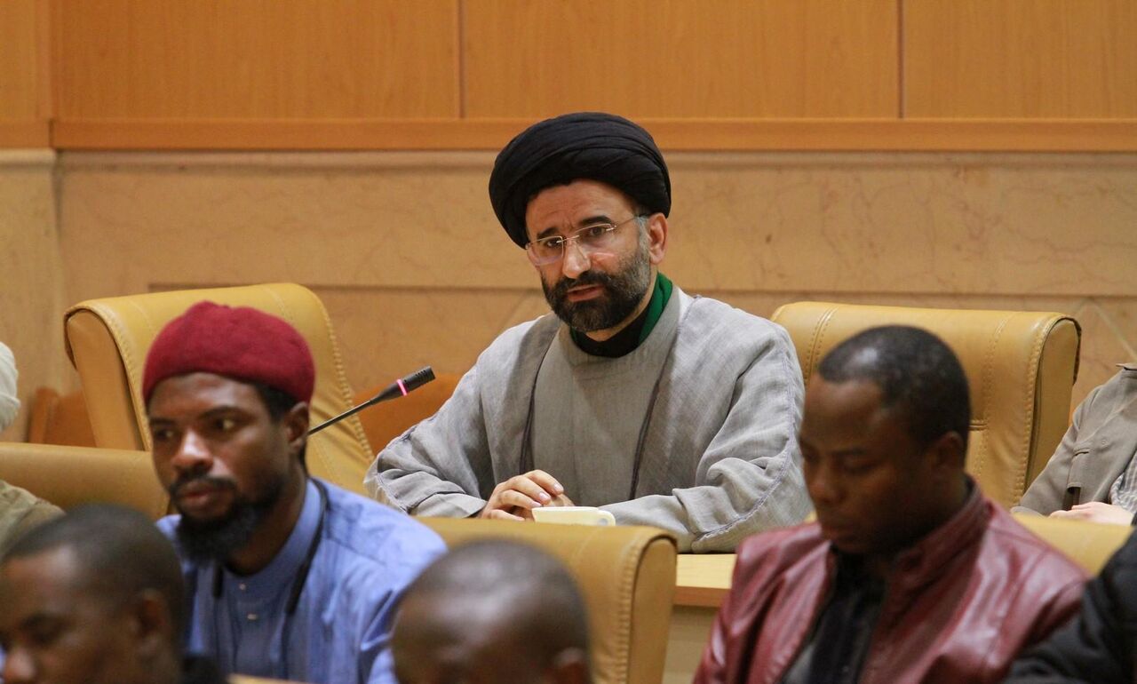 دوره تربیت کارشناس رسانه و فضای مجازی ویژه طلاب افریقا افتتاح شد