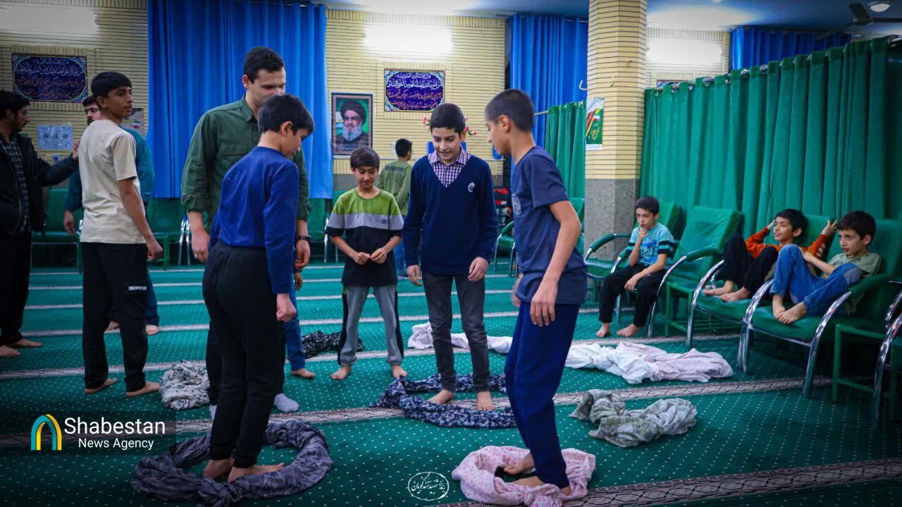 اردوی شبی در مسجد