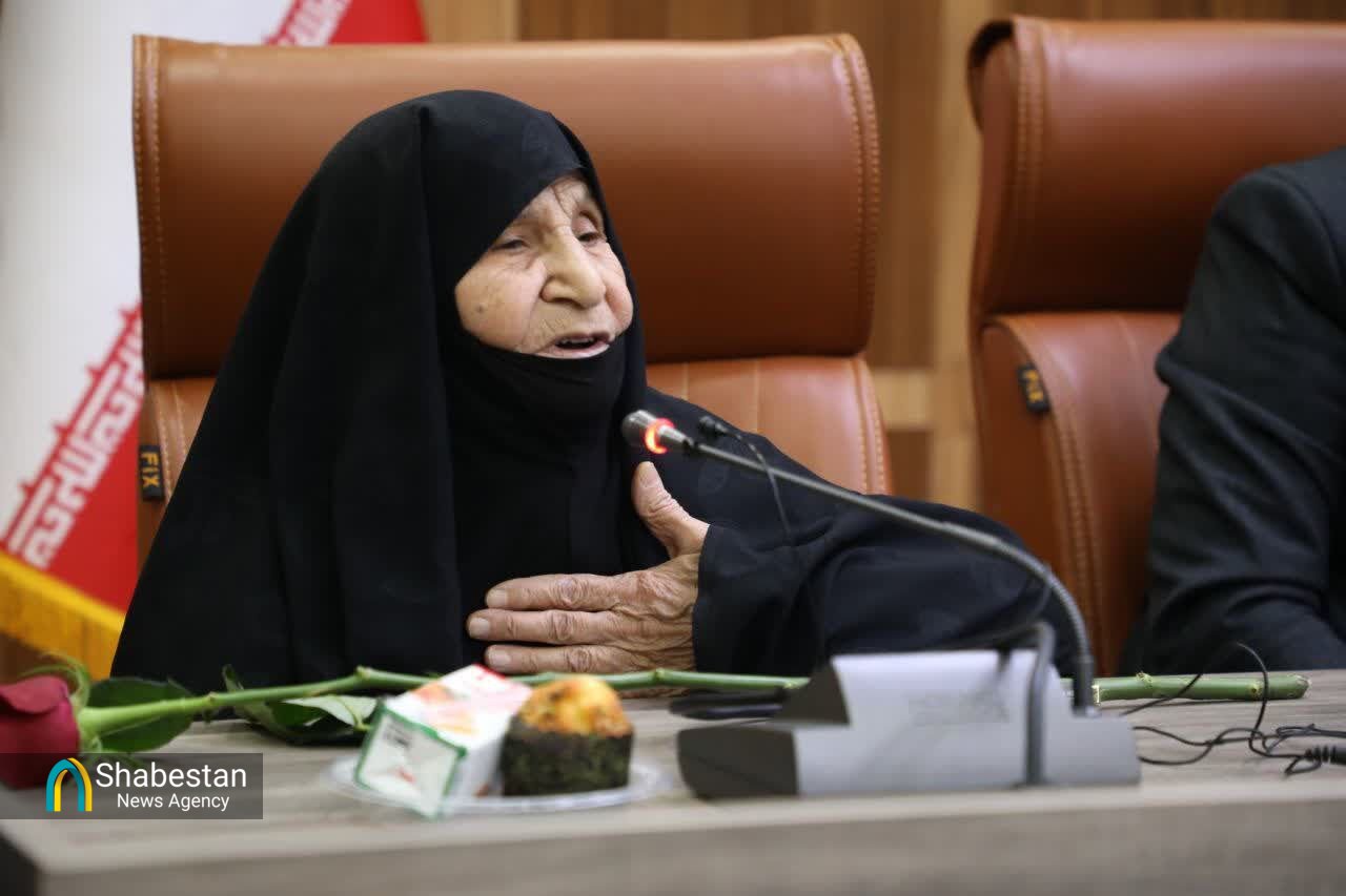 تکریم مادران و همسران شهدا در قالب طرح «با باقیان» در خوی