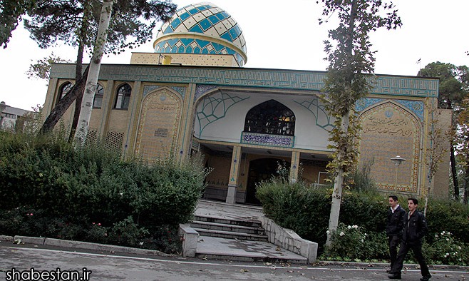 مساجد دانشگاهی؛ کانون معرفت‌افزایی، پایگاه کنشگری موثر سیاسی اجتماعی