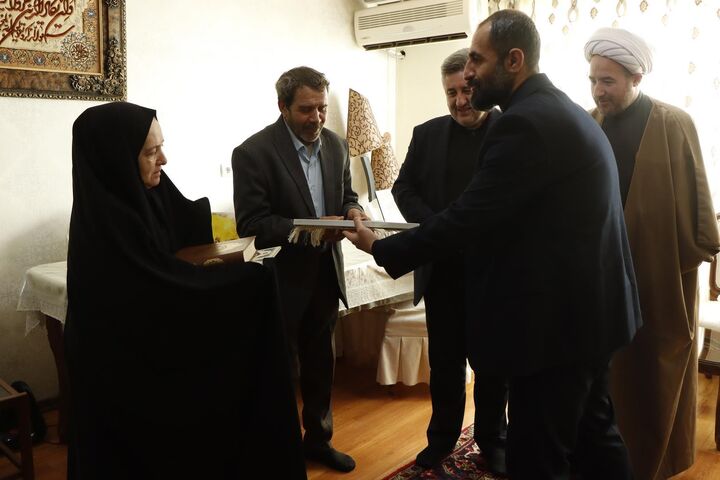 مادران و همسران شهدا در آذربایجان‌شرقی تجلیل شدند