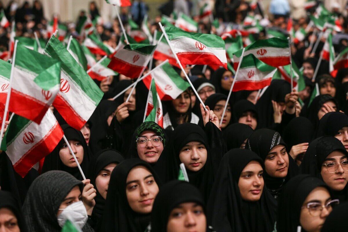 زن فاطمی؛ حلقه گمشده میان تجملگرایی و فشار اقتصادی