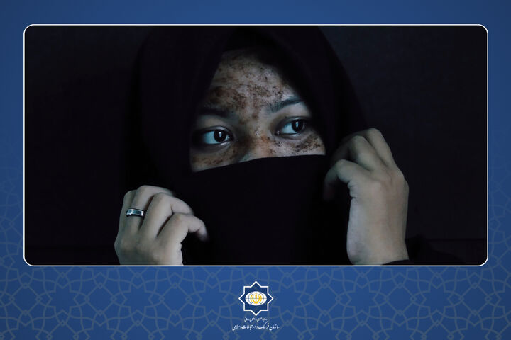 ایمانی‌پور: ظلم غرب به زنان از دوران قرون وسطی هم سهمگین‌تر است