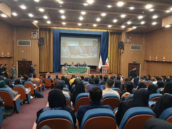 وزیر فرهنگ: ترکیب جوانی و علم قدرت مضاعف برای دانشجویان است