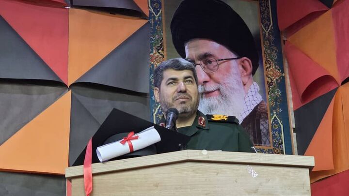 نقد و مطالبه‌گری دانشجویان مبنای علمی داشته باشد