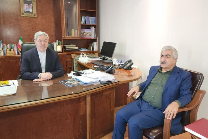 ادبیات ایران در قلب خوانندگان ترک‌زبان جای گرفته است