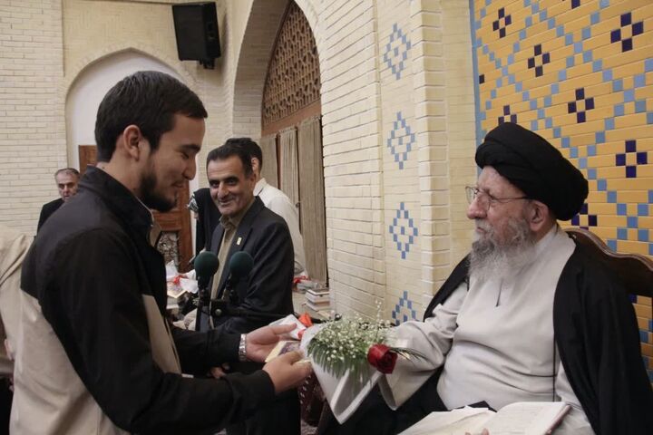 گرامیداشت روز دانشجو در پرتو معنویت مسجد جامع گلشن گرگان