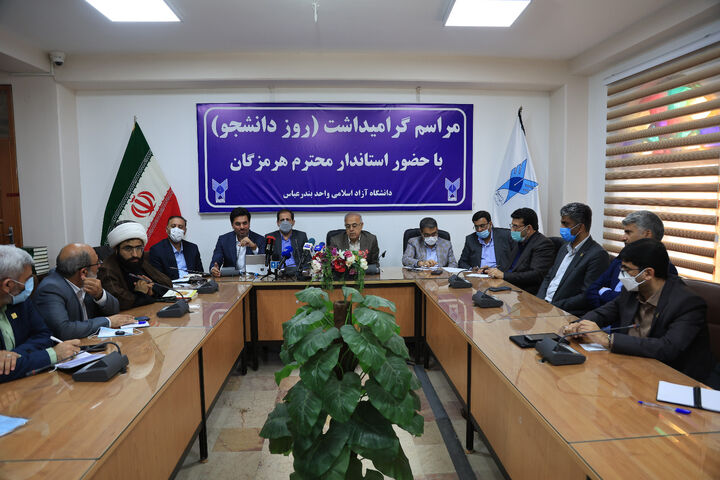 بی‌اعتمادی به دانشجویان خسارت‌آفرین است