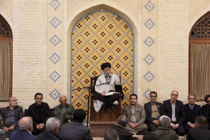 تأمل در ساختار دقیق جهان، ایمان به خدا و معاد را تقویت می‌کند