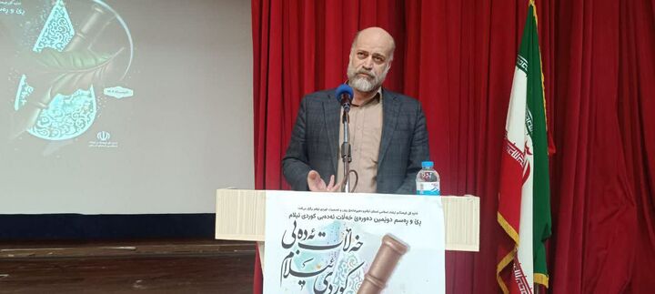 شعر و موسیقی سرچشمه سعادت‌اند و زبان کردی بخشی از هویت فرهنگی ایران است